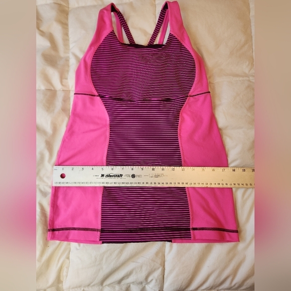 Lululemon Women's Tank - Picture 5 of 8